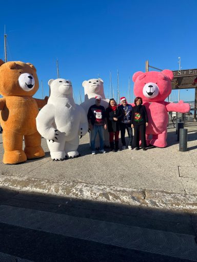Parade de rue Le Brusc animation enfants spectacle de rue parade de rue Le brusc