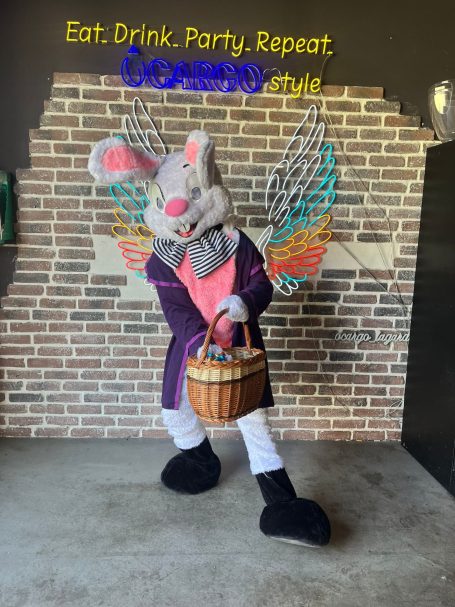 location mascotte lapin de pâques Toulon 