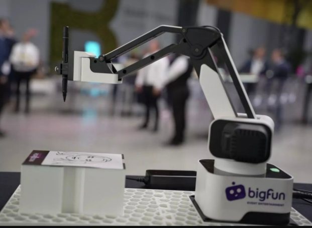 animation robot caricaturiste mariage